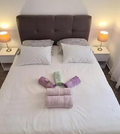 Apartman Lavanda *